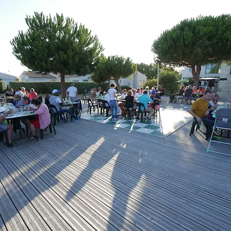 Parco vacanze Ulvf Les Beaupins 3*